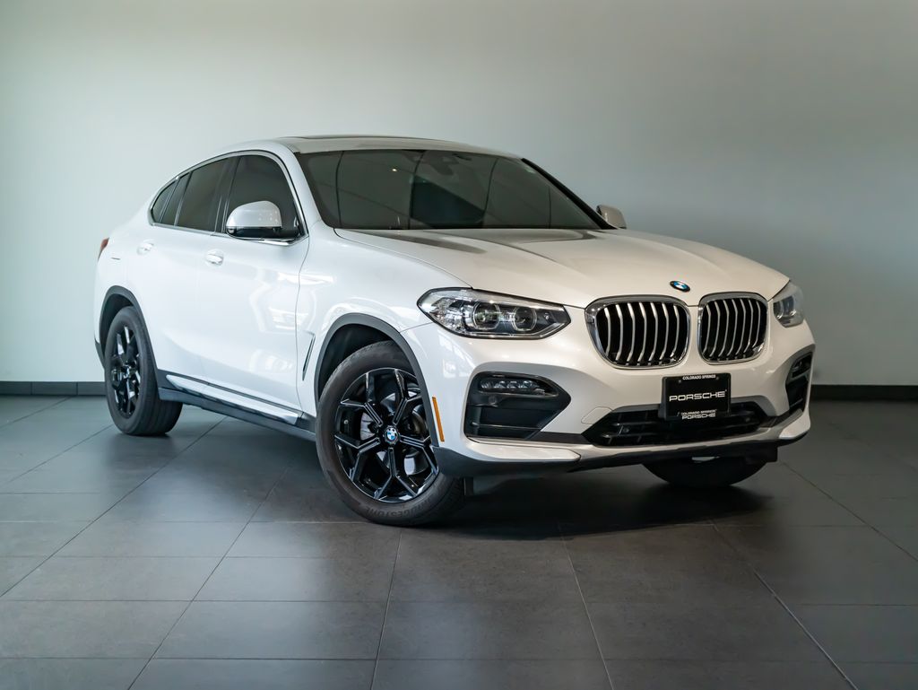 Used 2021 White BMW xDrive30i image 9