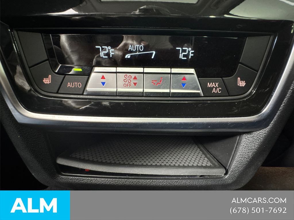 Used 2024  BMW xDrive40i image 26