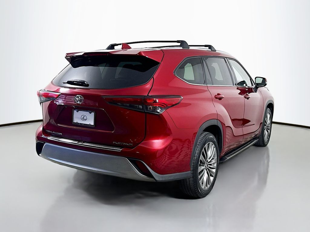 Thumbnail: 2020 Toyota Highlander - 5