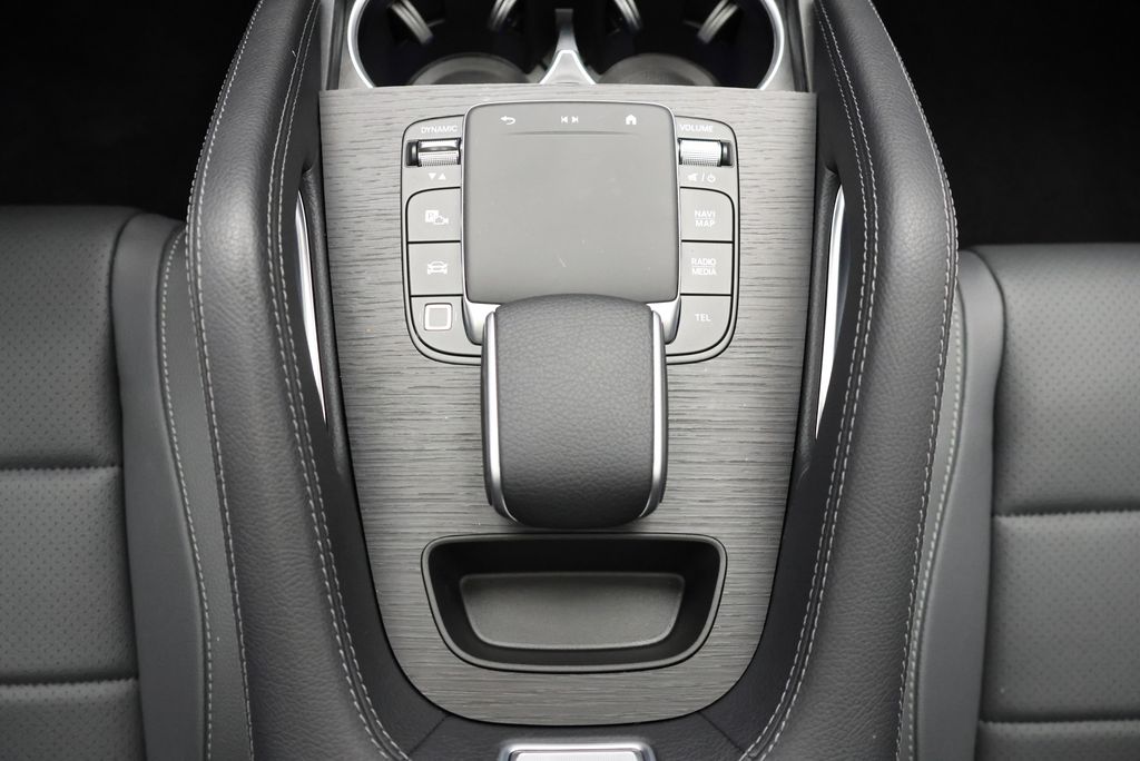 Thumbnail: 2026 Mercedes-Benz GLE - 29