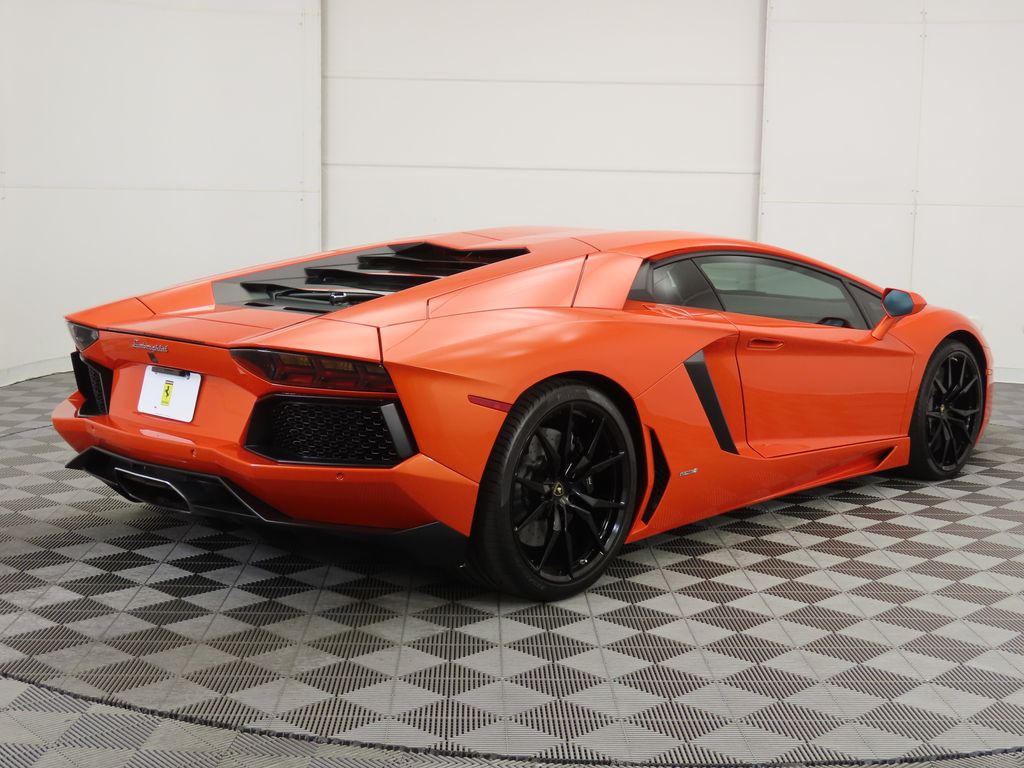 2013 Lamborghini Aventador LP700 5