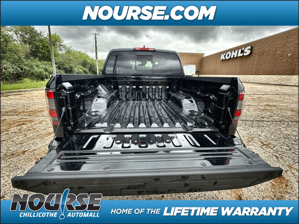 2025 Nissan Frontier S photo