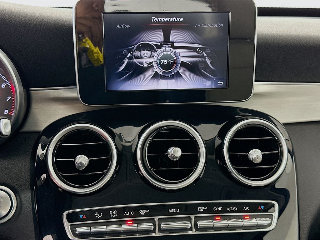 Thumbnail: 2015 Mercedes-Benz C-Class - 15