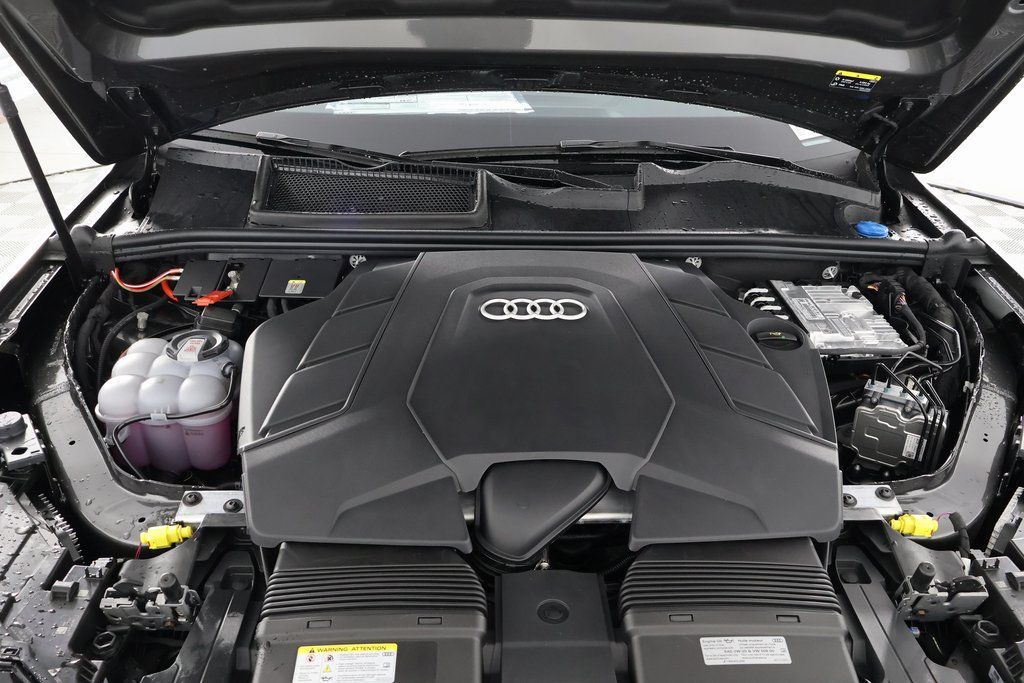 Thumbnail: 2026 Audi Q7 - 9