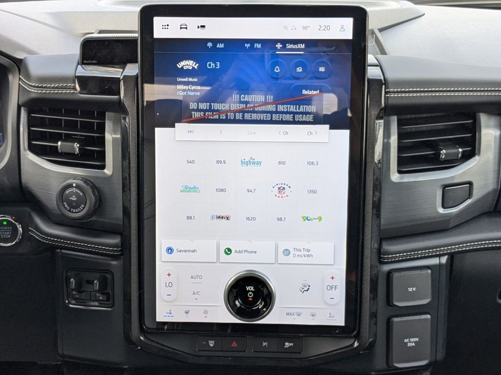 2025 Ford F-150 Lightning Platinum