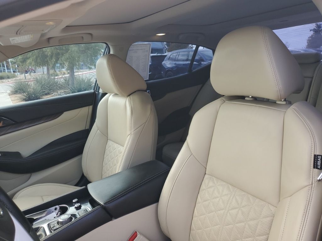 Used Car 2017 Nissan Maxima  Platinum For Sale Under $15,000 In Austin, Texas