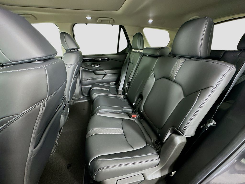 Thumbnail: 2025 Honda Pilot - 17