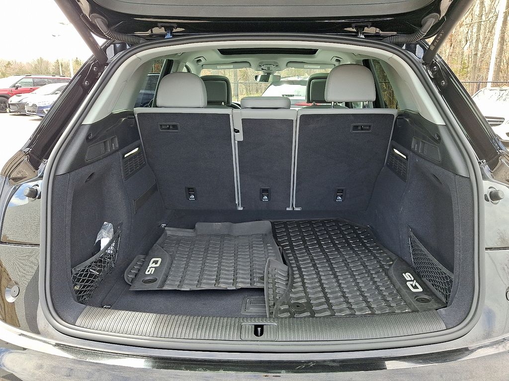 Thumbnail: 2022 Audi Q5 - 31