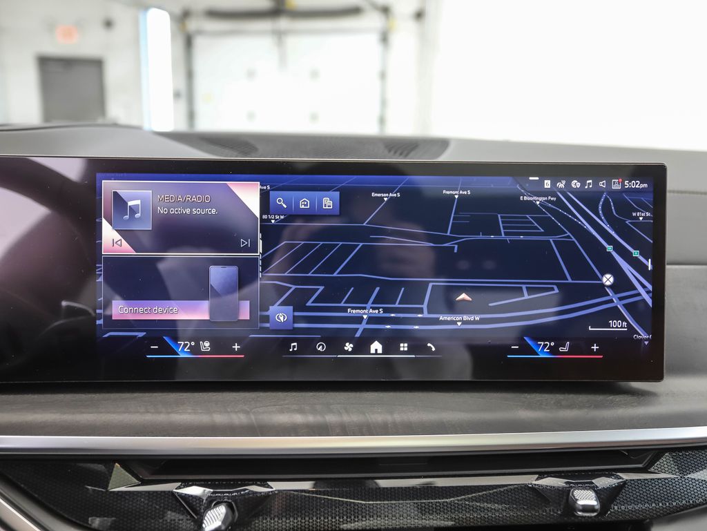 Thumbnail: 2026 BMW X7 - 16