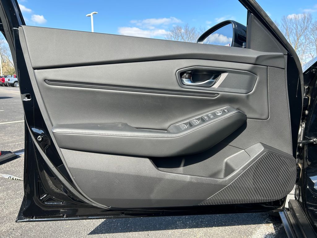 2025 Honda Accord Sport 18
