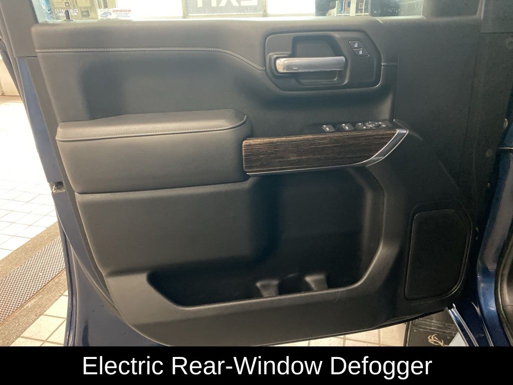 Used 2022 Blue GMC SLE image 9