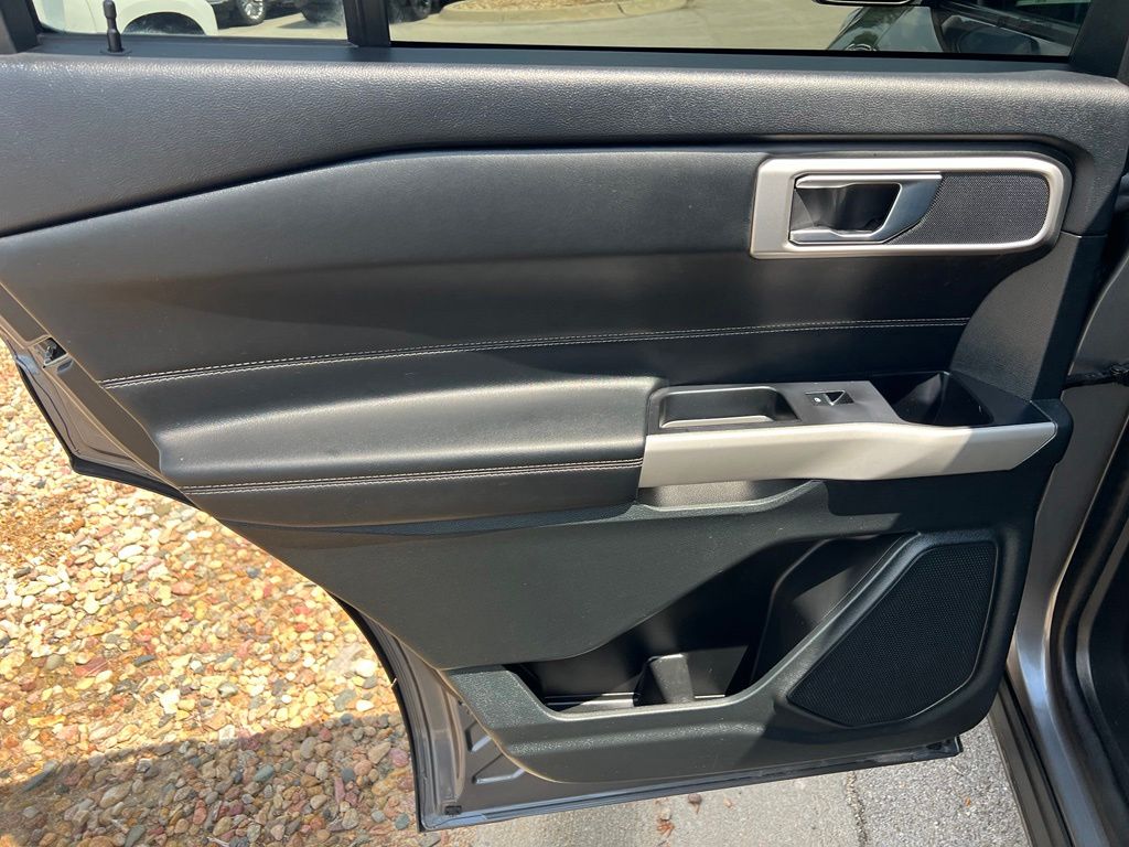 Used 2024 Ford Explorer SUV