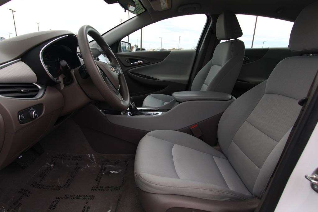 Used 2024 Chevrolet Malibu Sedan