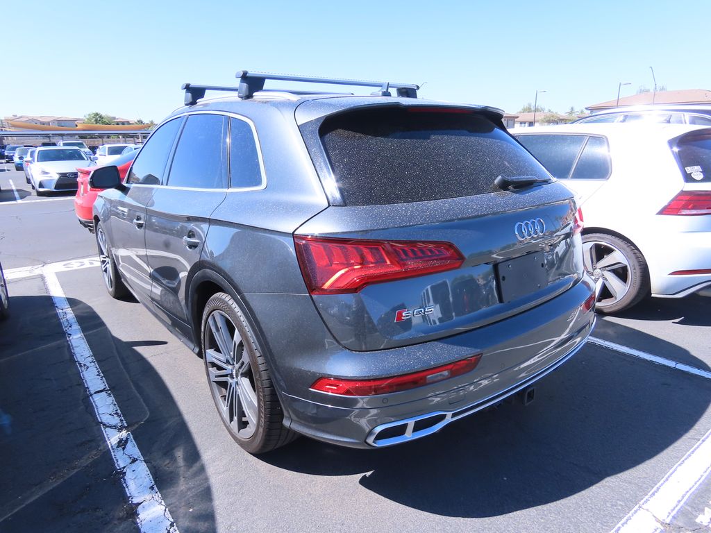 Thumbnail: 2018 Audi SQ5 - 3