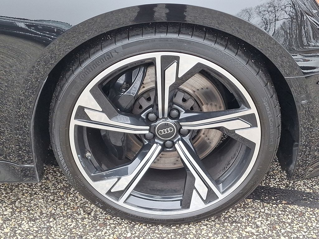 Thumbnail: 2024 Audi RS 5 - 8