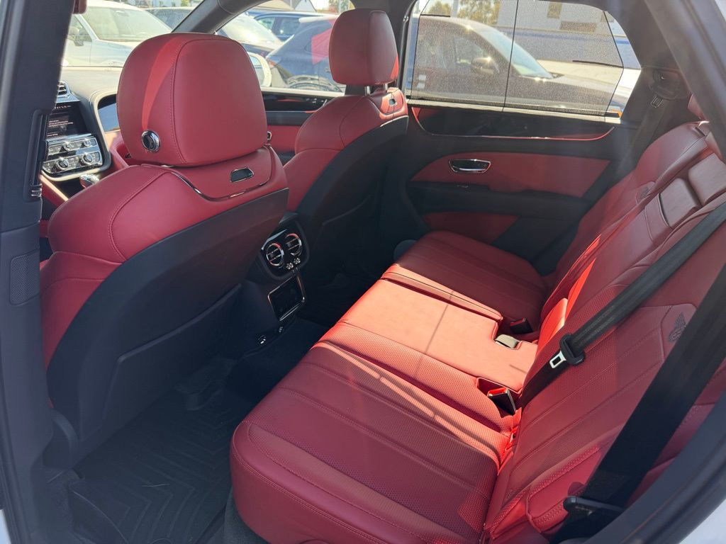 Thumbnail: 2023 Bentley Bentayga - 13