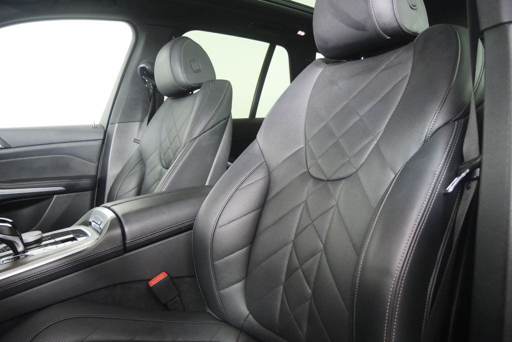 Thumbnail: 2023 BMW X5 - 10