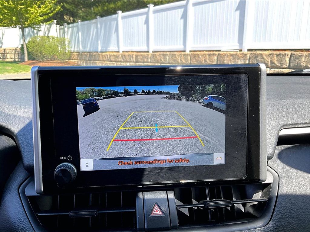 2024 Toyota RAV4 — photo 19