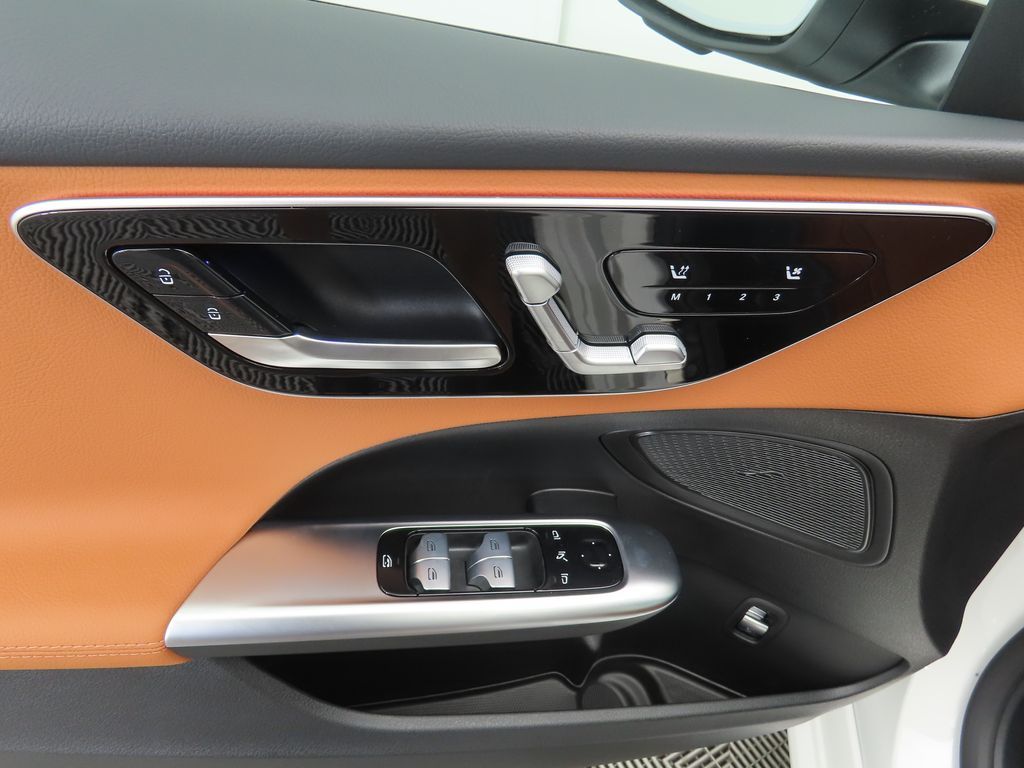 Thumbnail: 2025 Mercedes-Benz C-Class - 23