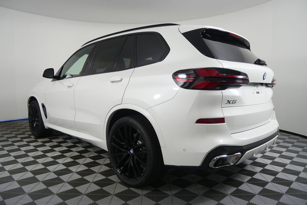 Thumbnail: 2026 BMW X5 - 5
