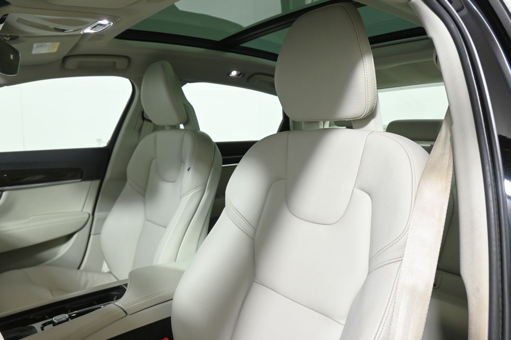 Thumbnail: 2018 Volvo S90 - 14