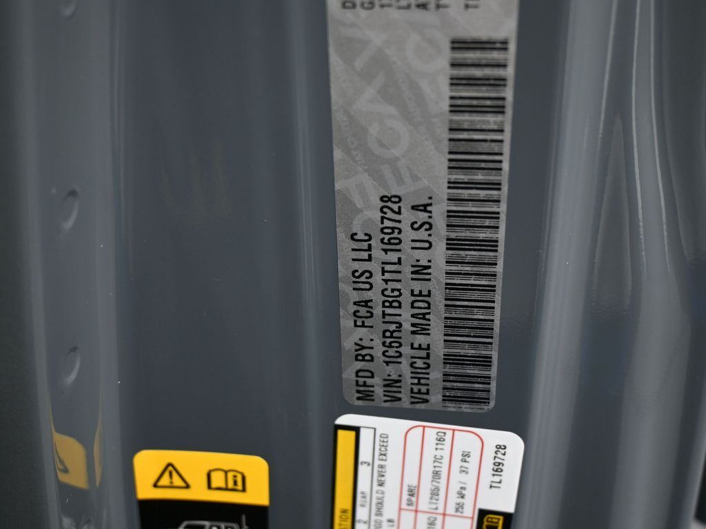 New 2026 Anvil Clearcoat Jeep Rubicon image 15