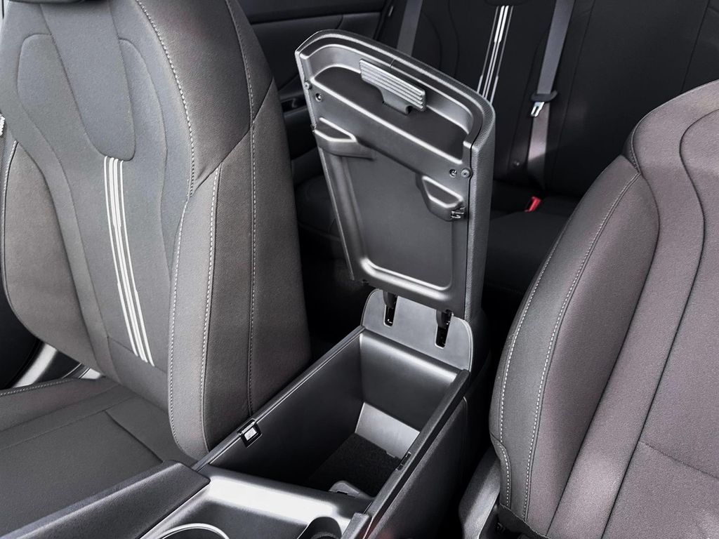 New 2026 Hyundai Elantra Sedan