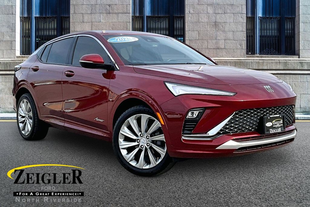 2025 Buick Envista Avenir's photo