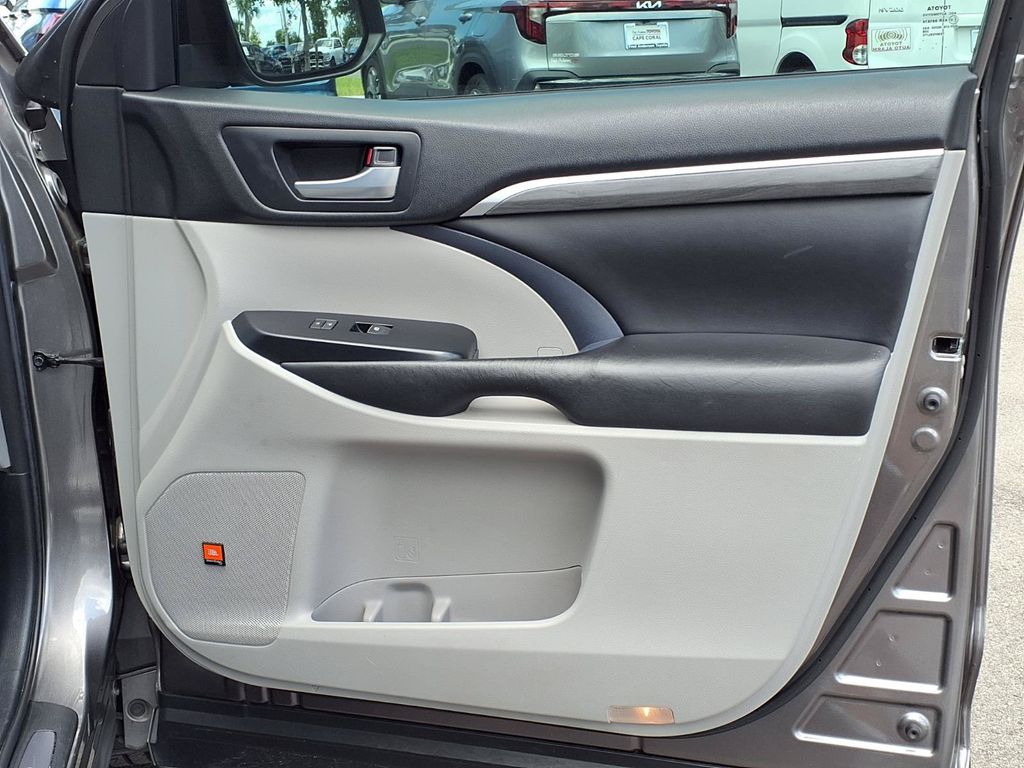 Used 2018 Toyota Highlander SUV