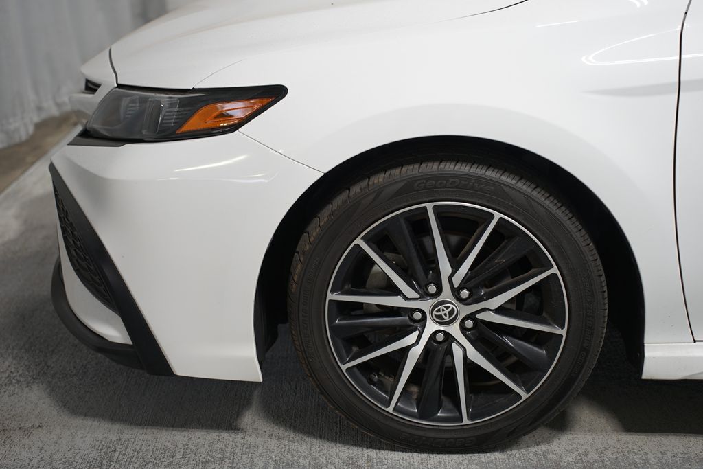 2022 Toyota Camry SE 5