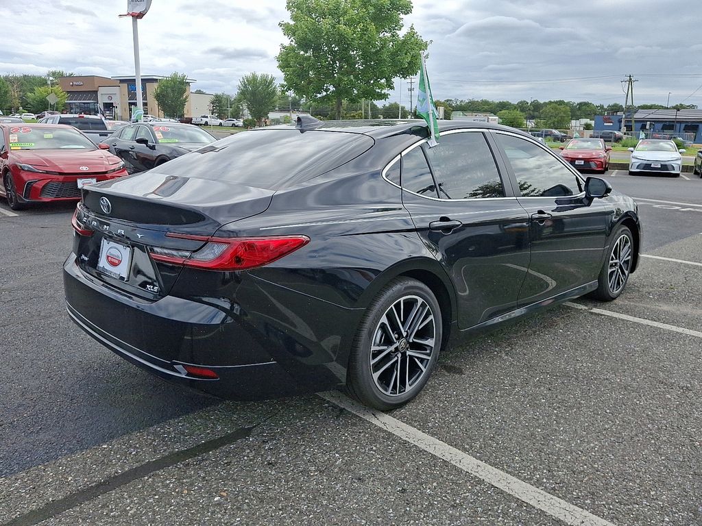 Thumbnail: 2025 Toyota Camry - 5