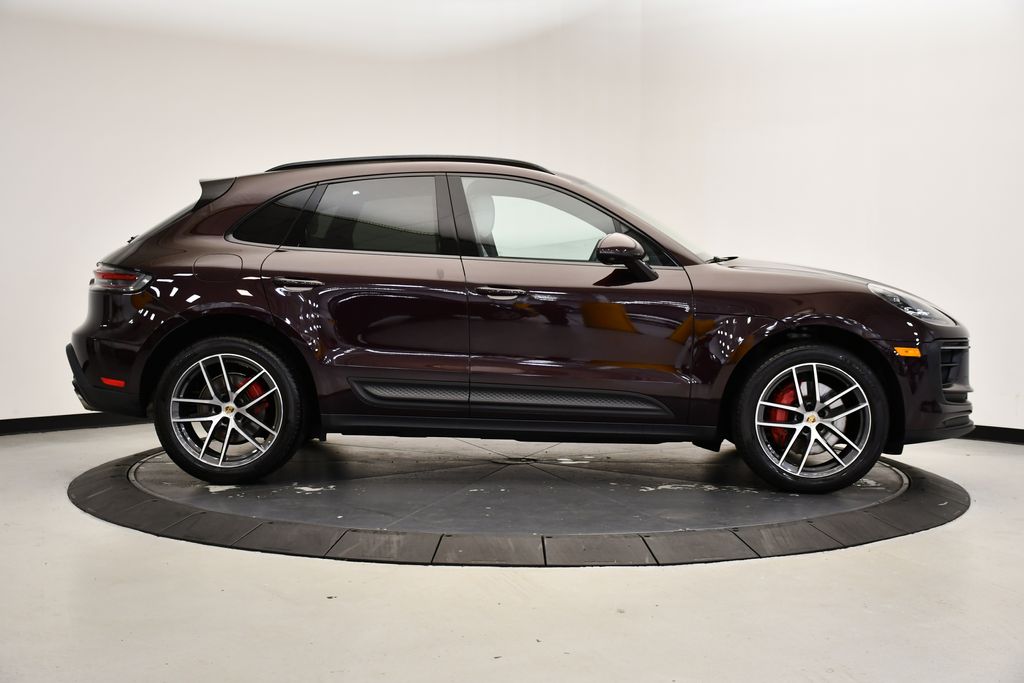 Thumbnail: 2023 Porsche Macan - 8