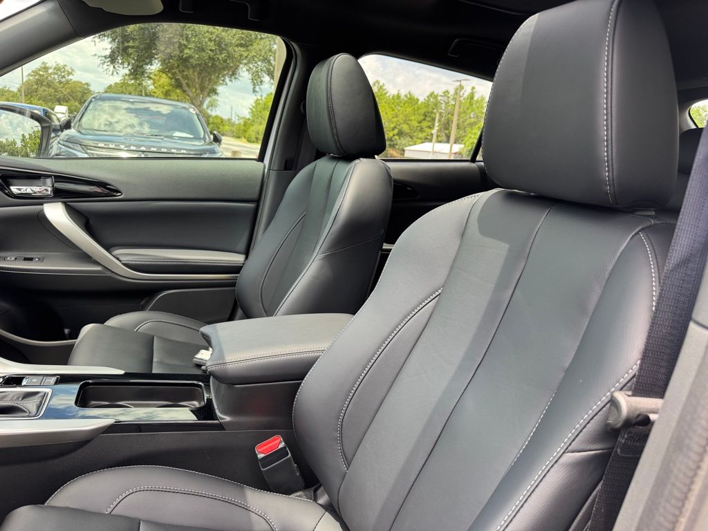 2025 Mitsubishi Eclipse Cross SEL photo 25