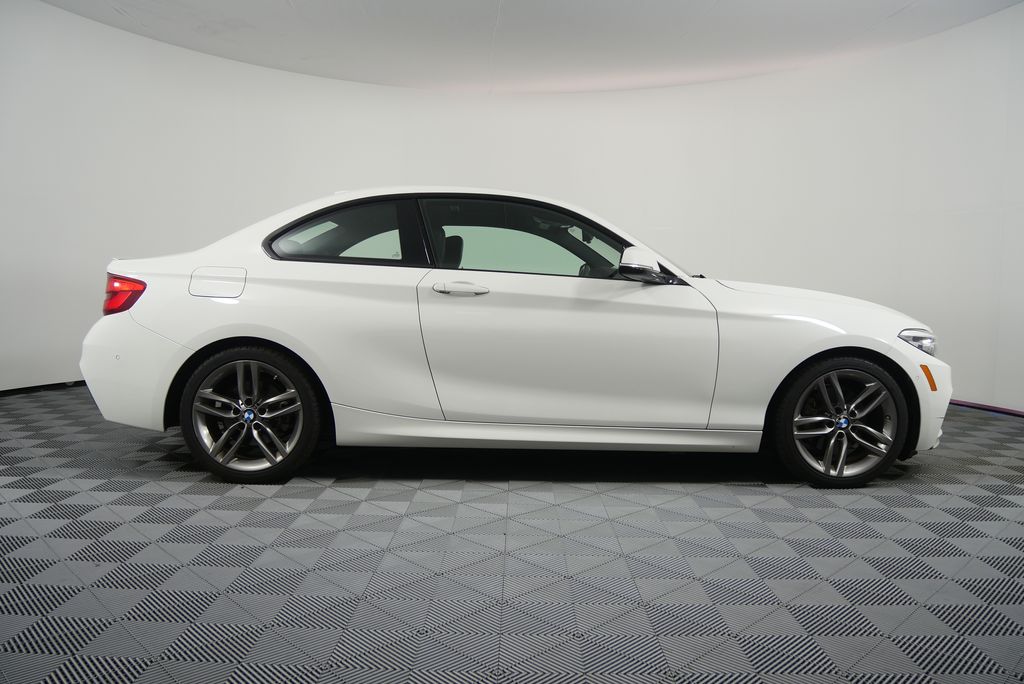 Thumbnail: 2018 BMW 2 Series - 2