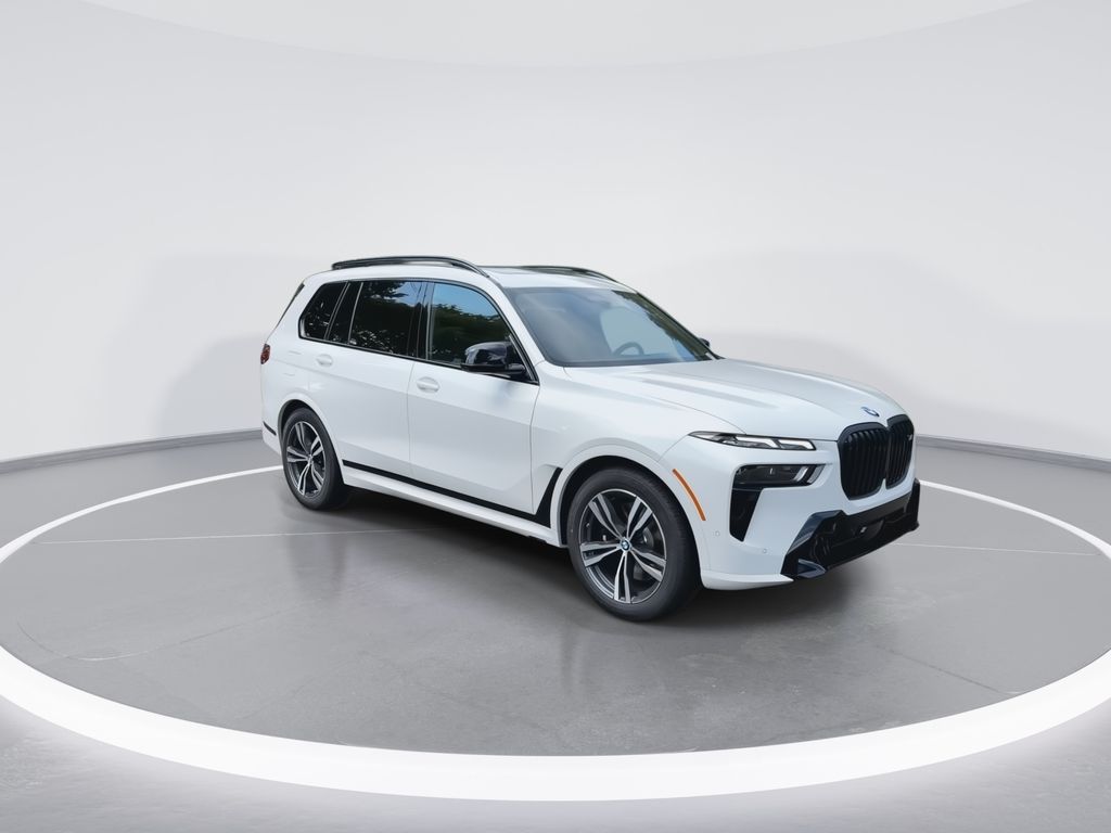 2025 BMW X7 M60i 2