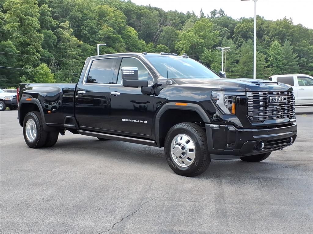 Onyx Black 2026 GMC Sierra 3500HD Pickup Truck Four-Wheel Drive Automatic