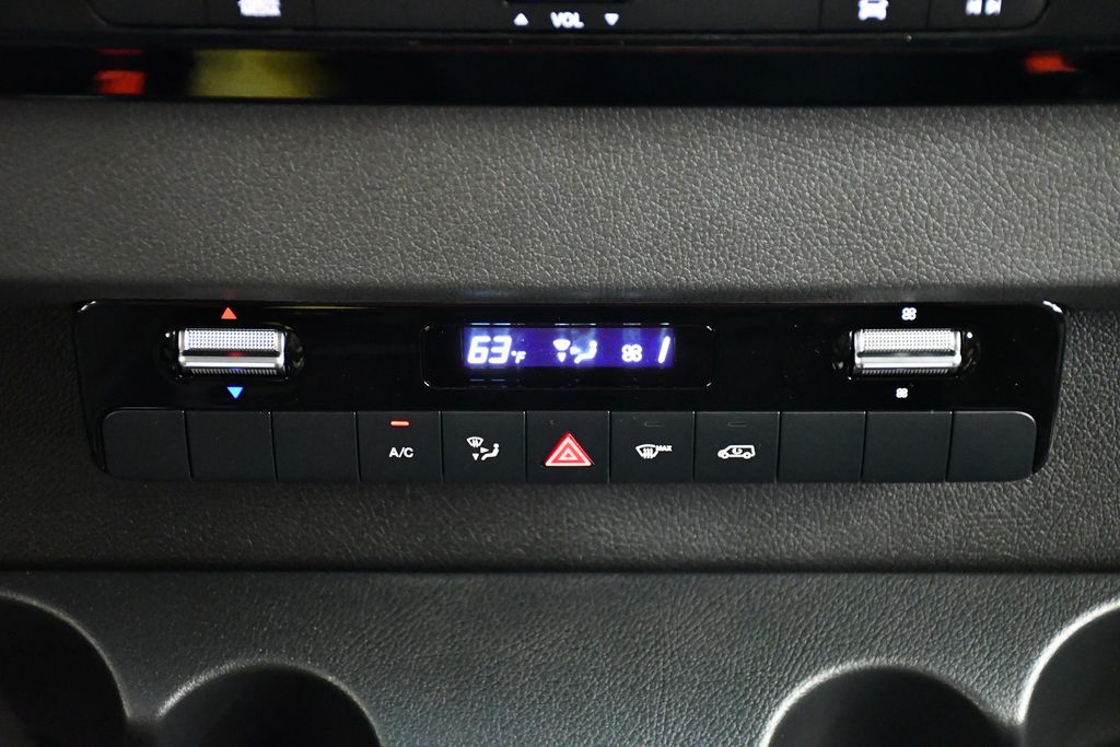2025 Mercedes-Benz Sprinter 2500 21