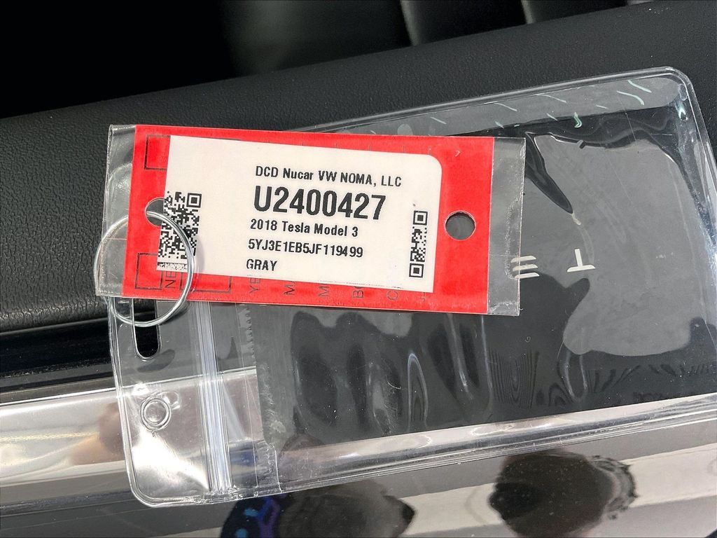 2018 Tesla Model 3 — photo 31
