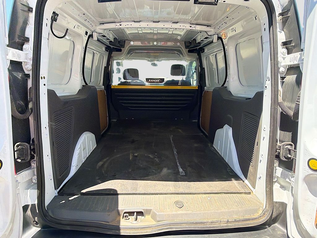 Used 2023 White Ford XLT image 24