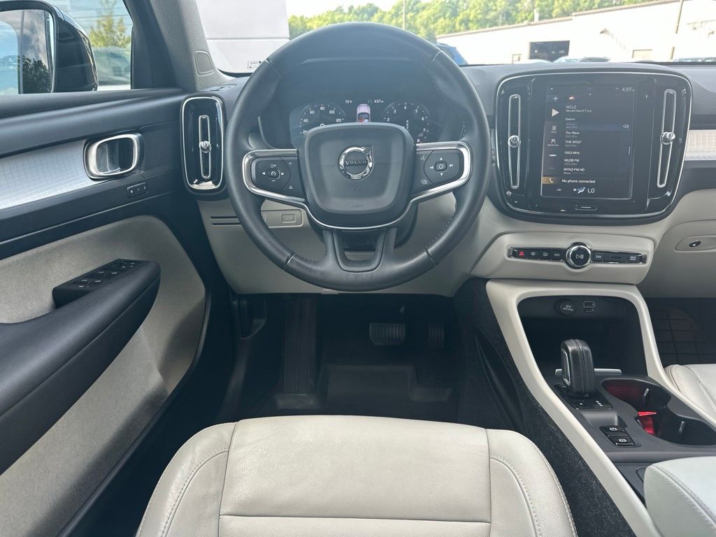 Used 2019 Volvo XC40 SUV