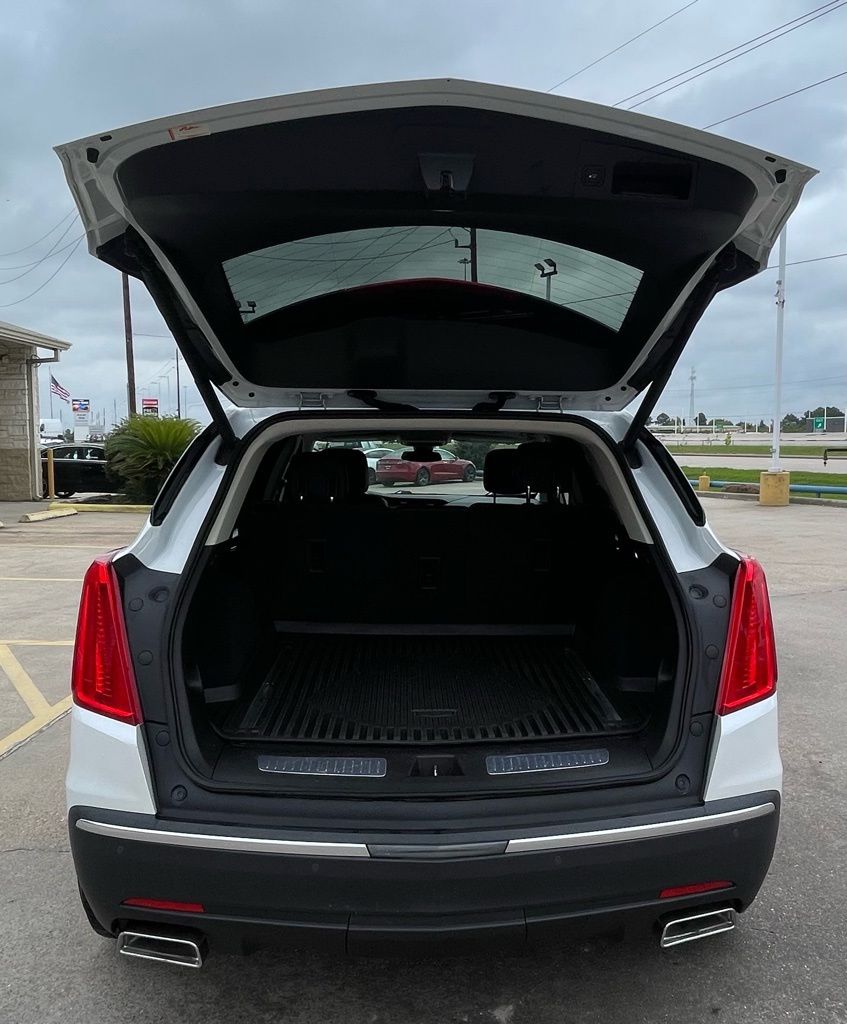 2018 Cadillac XT5 Luxury White at Bayway Cadillac of The Woodlands
