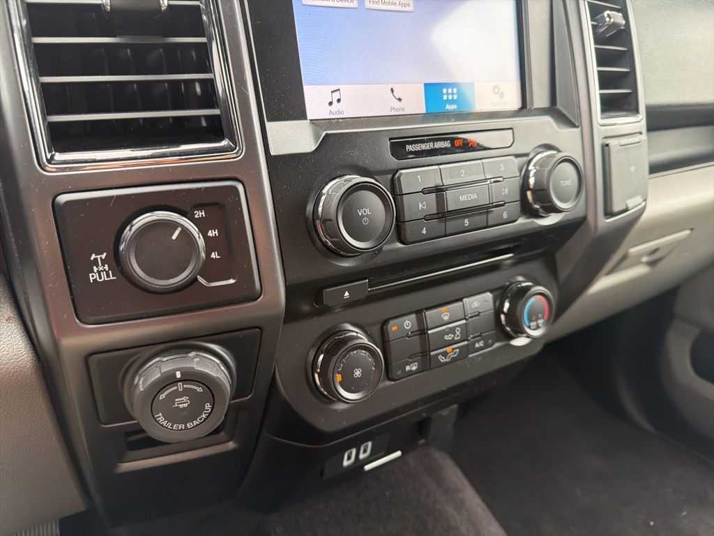 Thumbnail: 2017 Ford F-150 - 29