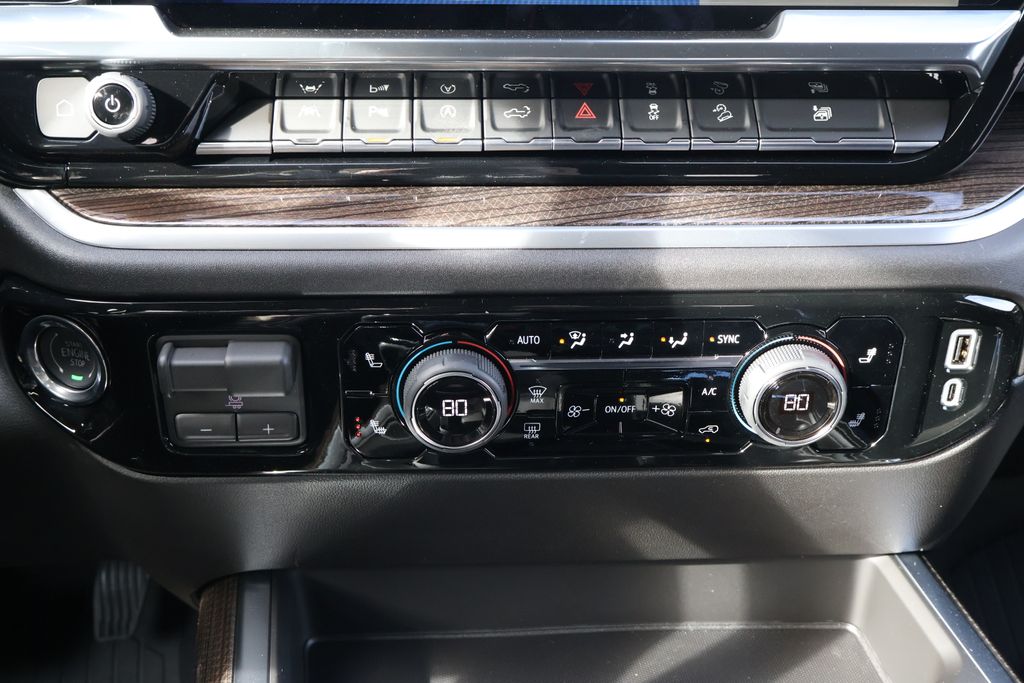 Thumbnail: 2026 Chevrolet Silverado 1500 - 25