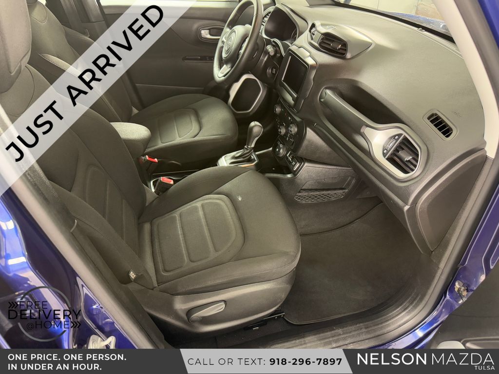 Used 2019 Blue Jeep Latitude image 42