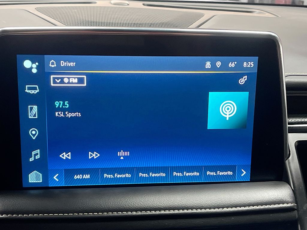 Used 2023 White Chevrolet Premier image 15