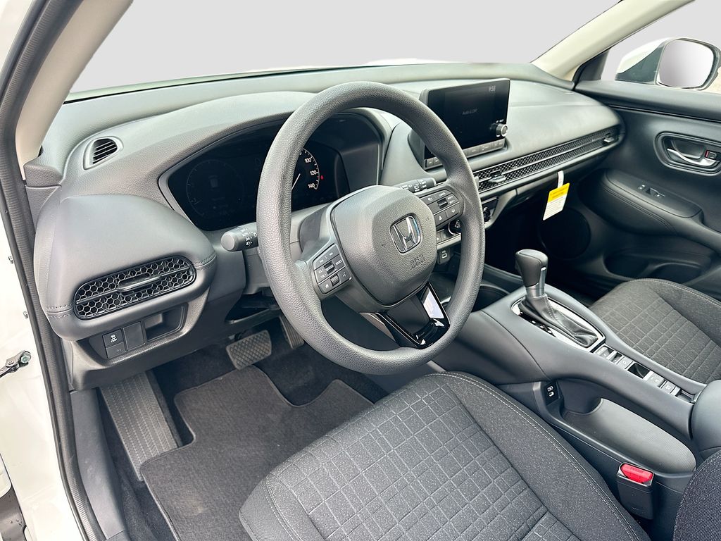 2025 Honda HR-V LX 9