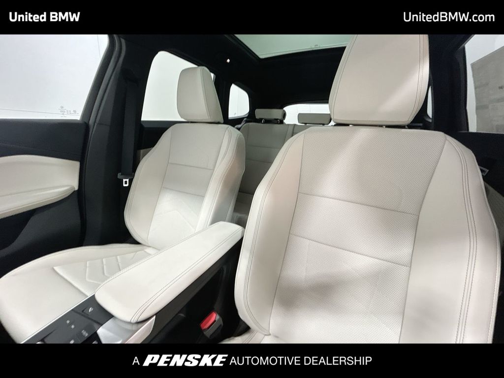 Thumbnail: 2026 BMW X1 - 13