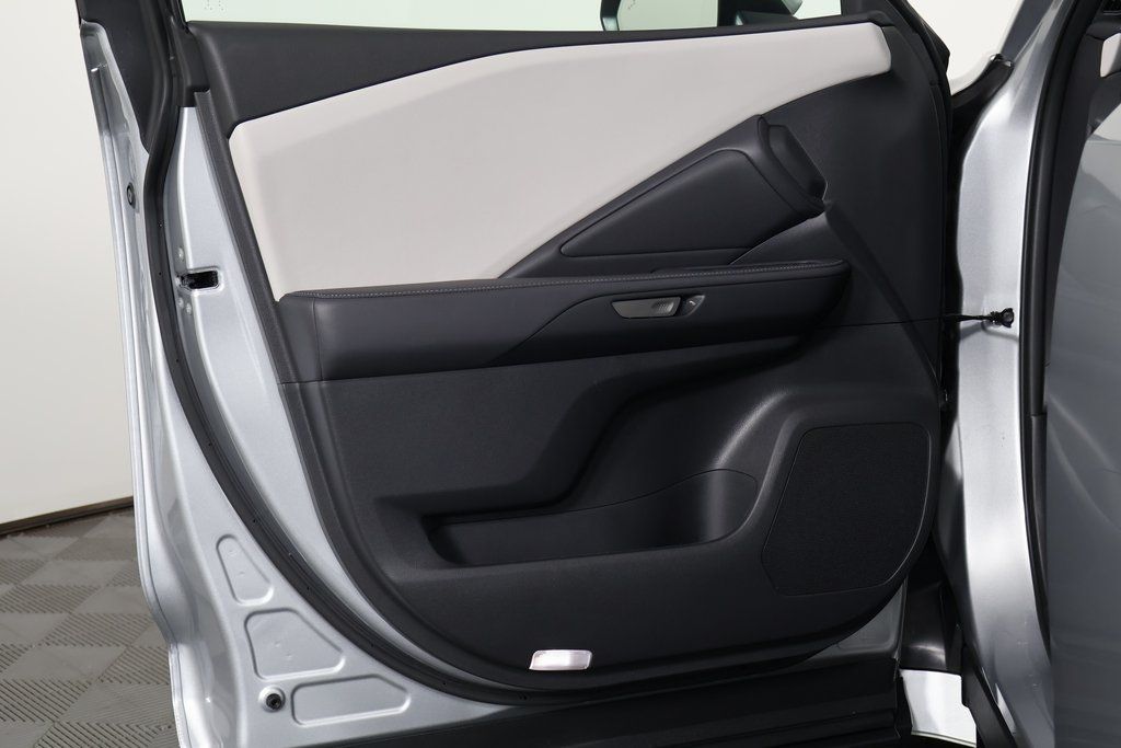 Thumbnail: 2025 Lexus TX - 13