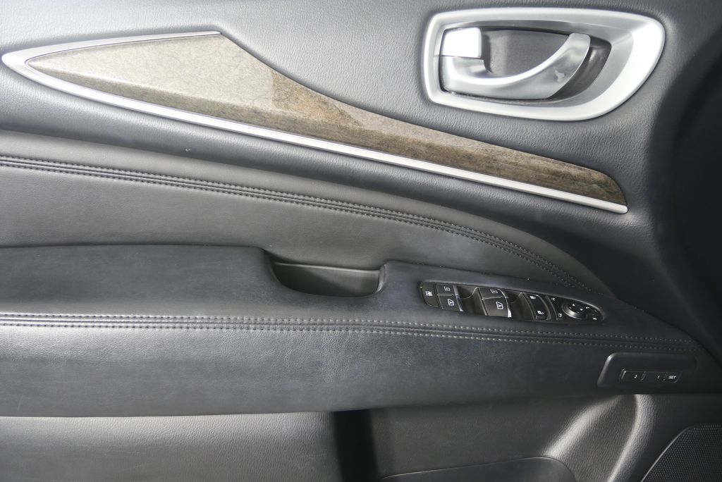 2015 INFINITI QX60 Base 9