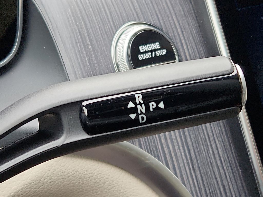 Thumbnail: 2026 Mercedes-Benz GLC - 10